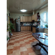 >>2-поверховий будинок в центрі Чугуєва, 224 кв.м